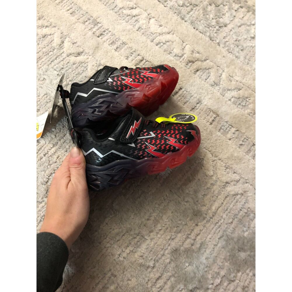 Toddler 8 Light Up Shoes New